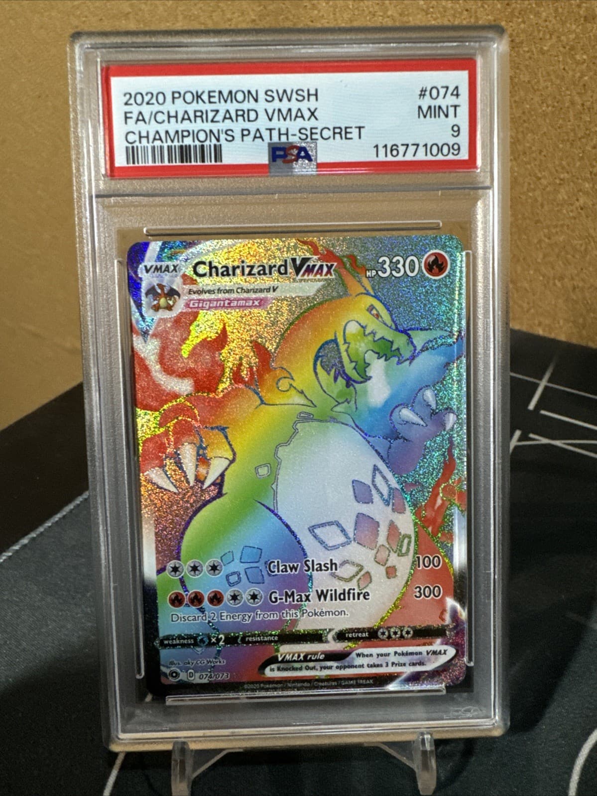 Pokémon TCG Charizard VMAX 74/73 Rainbow Secret Champions Path PSA 9 Mint