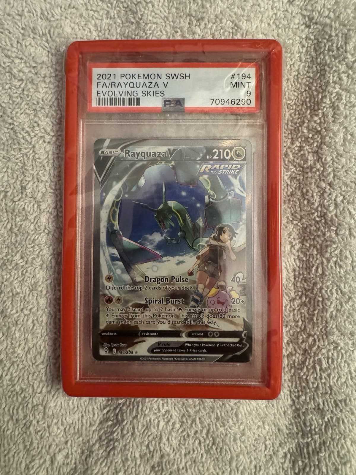 Pokémon TCG Rayquaza V 194/203 Evolving Skies Alt Full Art Holo PSA 9 NM/MINT!