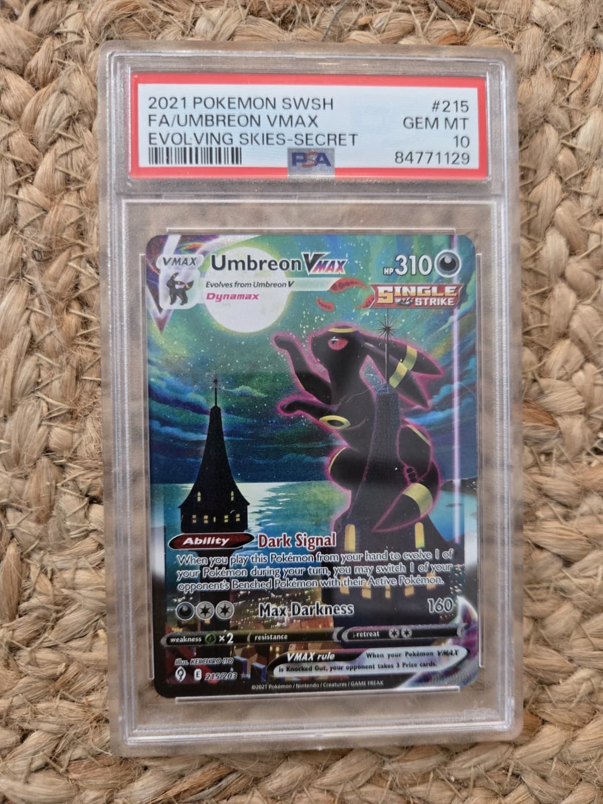 PSA 10 Umbreon VMAX (Alternate Art Secret) 215/203 SWSH07: Evolving Skies