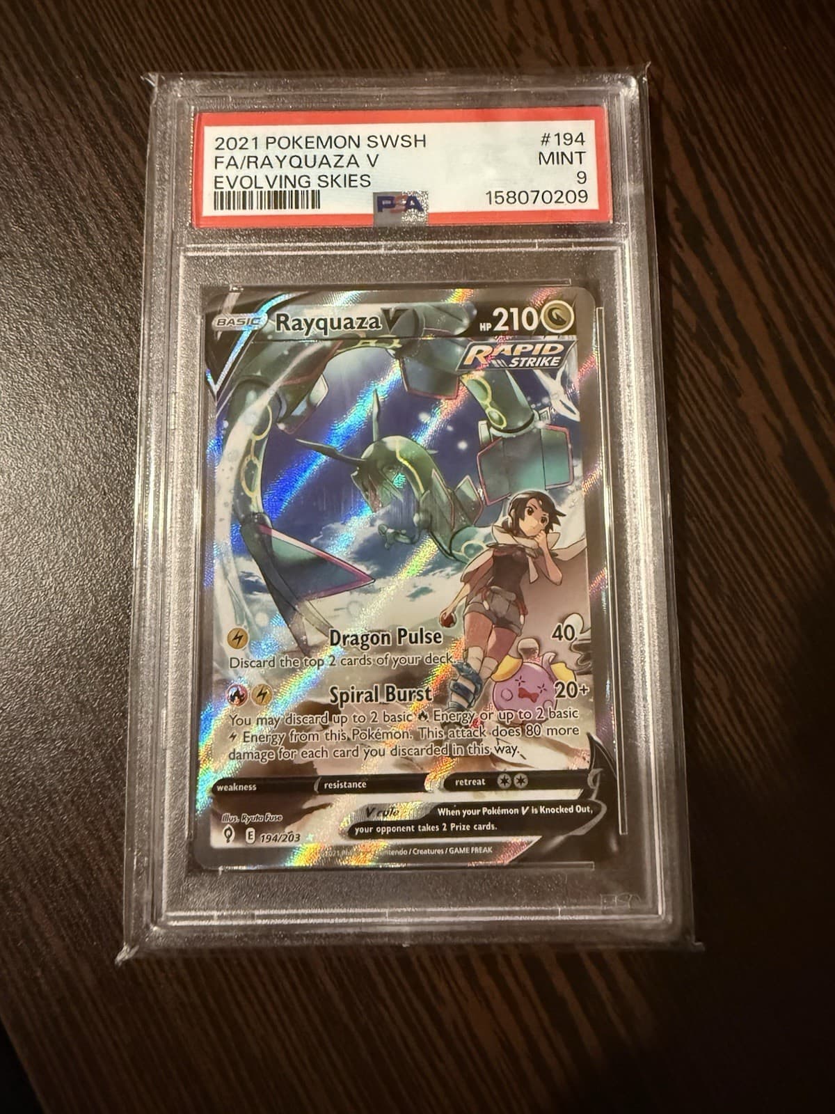 Pokemon 2021 SWSH Evolving Skies Rayquaza V #194/203 PSA 9 MINT