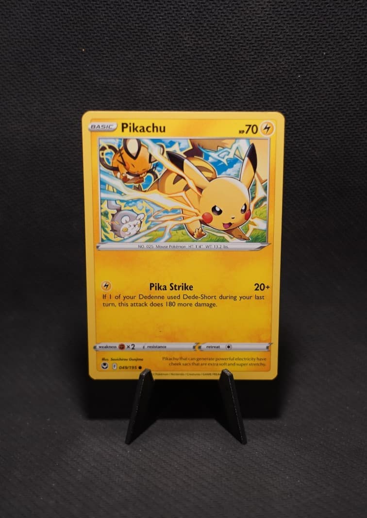 2022 Pokemon TCG Silver Tempest Pikachu 49/195 NM