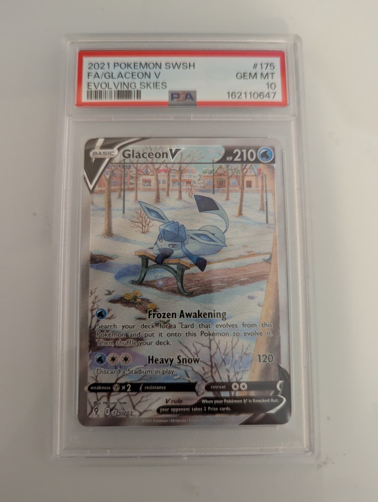 Pokemon Glaceon v Evolving Skies Full Art #175 PSA 10 Gem Mint