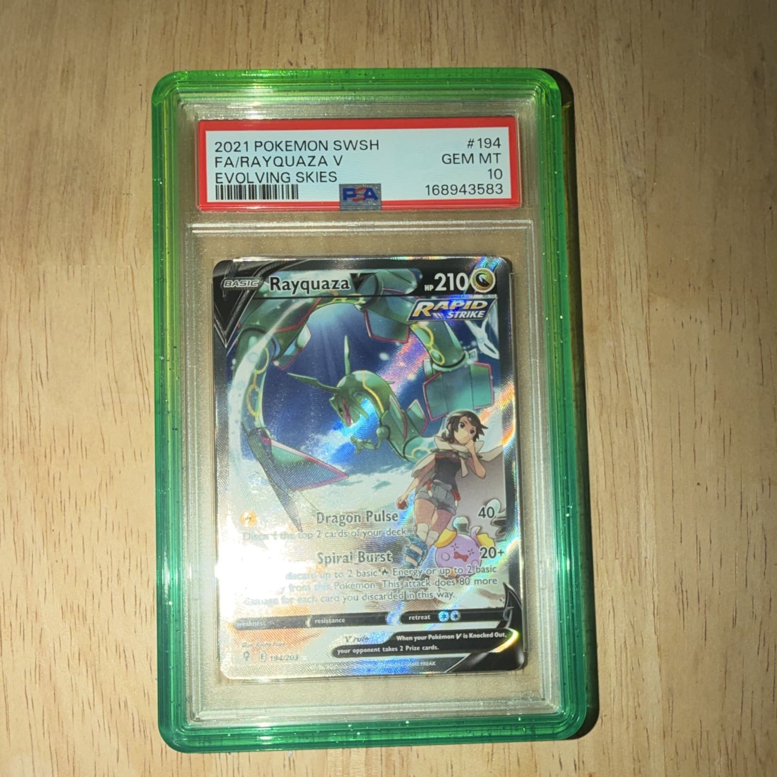 The Pokémon Company Rayquaza V Alt Full Art 194/203 Evolving Skies Holo PSA 10