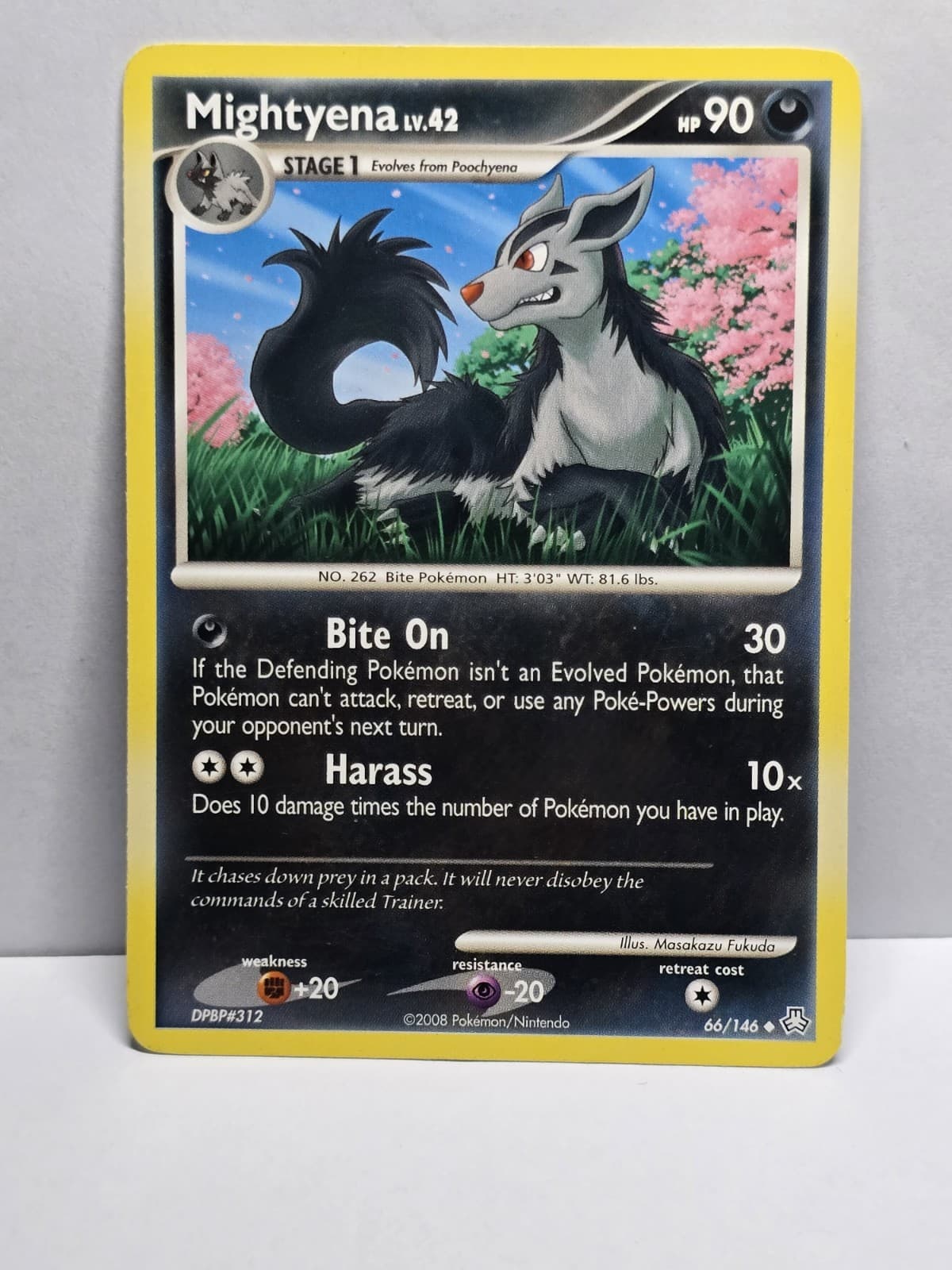 Mightyena Uncommon Legends Awakened 66/146 MP