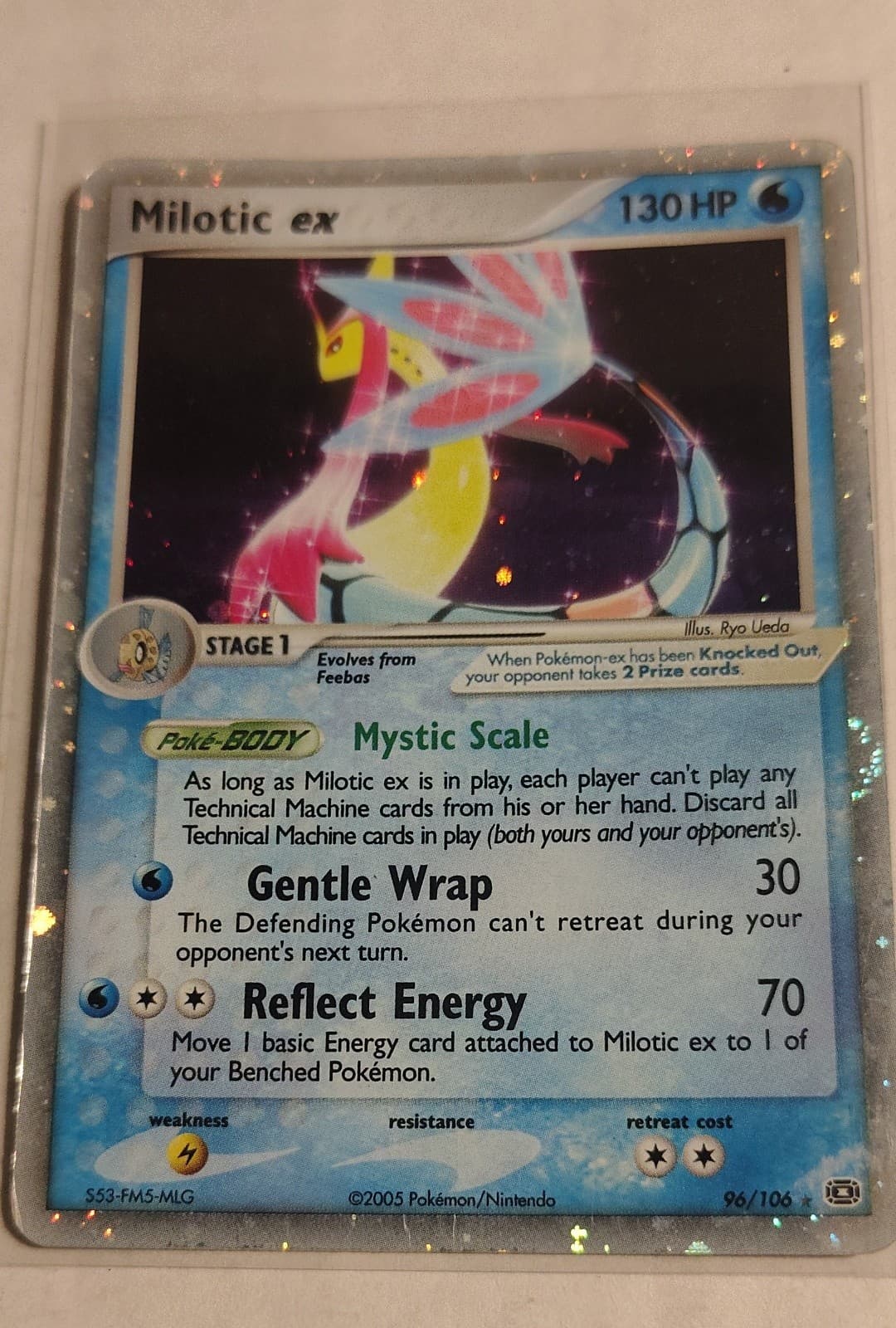 Milotic ex 96/106 EX Emerald Holo (Very Small Border Crease)