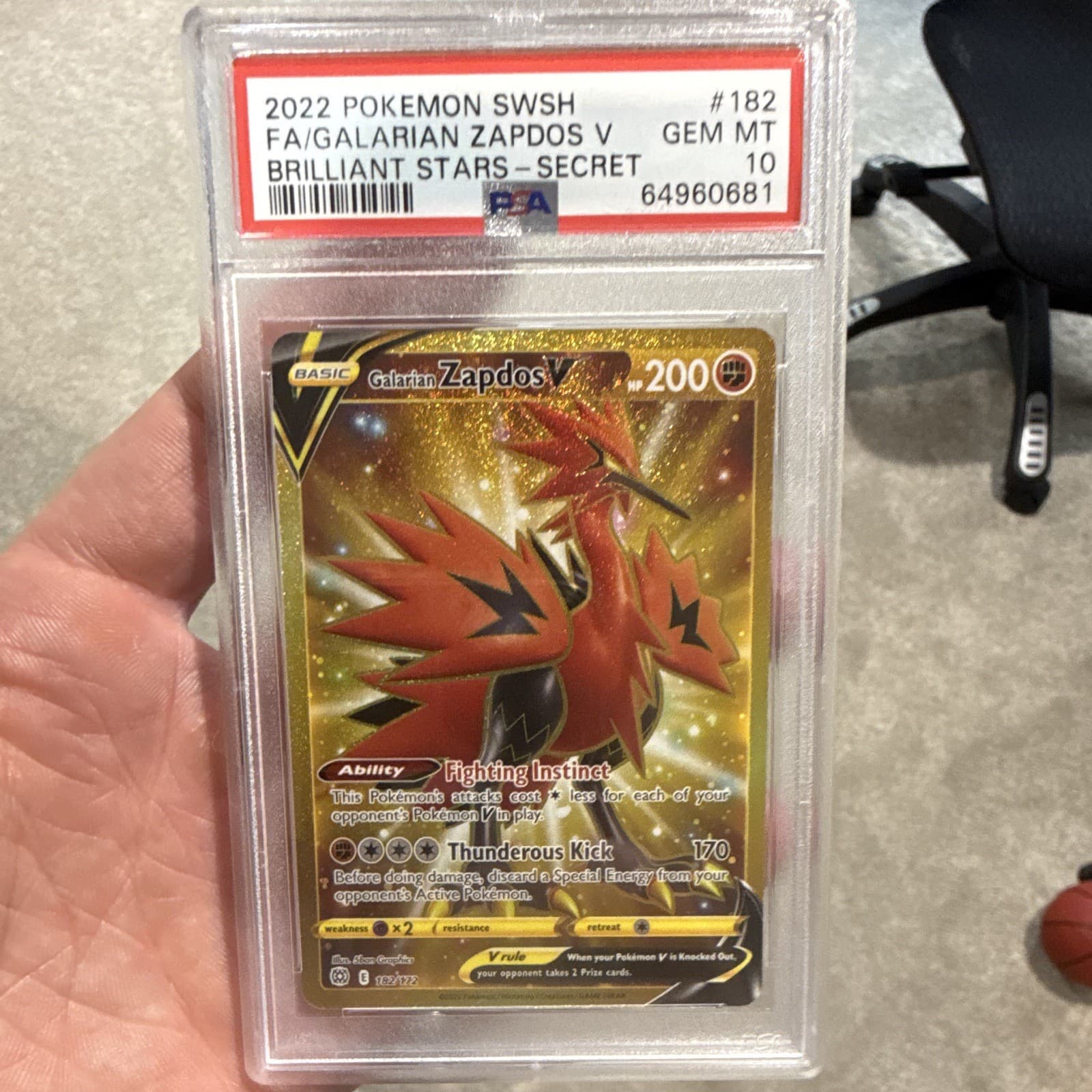 Pokémon TCG Brilliant Stars Galarian Zapdos V 182/172 Secret Rare Holo PSA 10