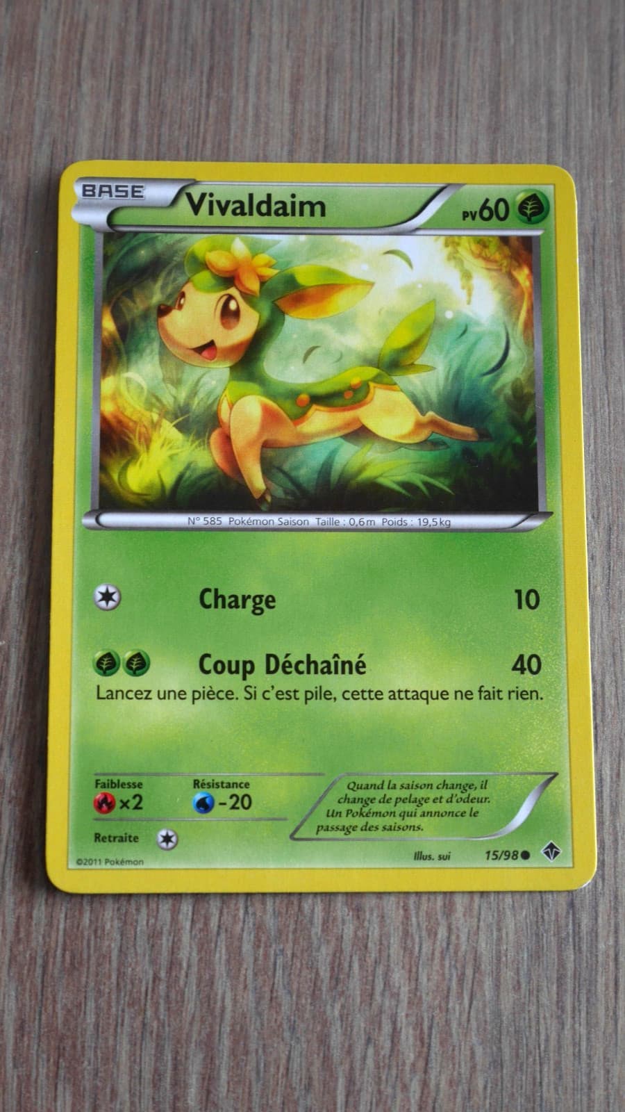 Carte  Pokémon  :  Vivaldaim   PV 60  - Pouvoirs émergents - 15/98 - VF - 2011