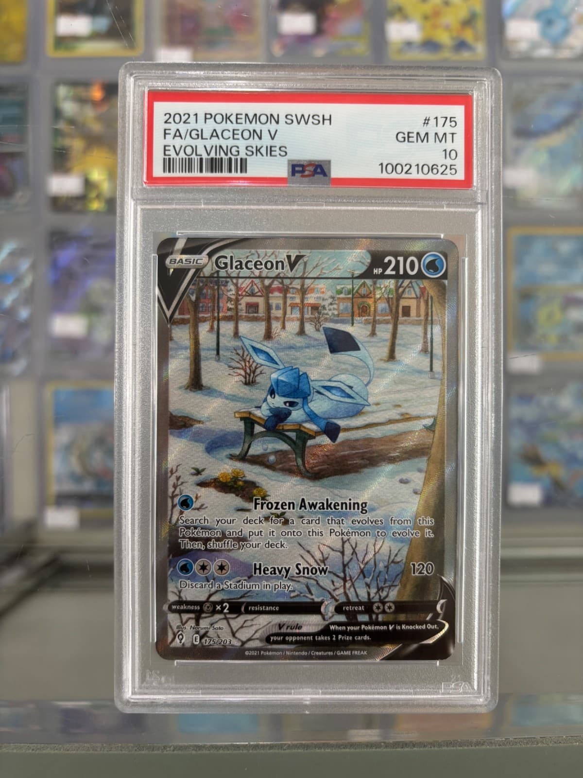 Glaceon V 175/203 SWSH07 Evolving Skies Ultra Rare Full Art Holo PSA 10