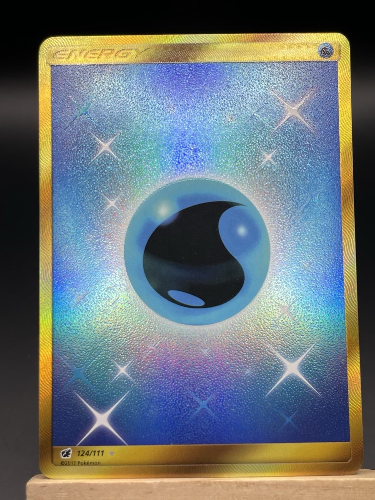 Pokémon - Wasser Energie - 124/111 - Aufziehen der Sturmröte - Secret Rare - NM