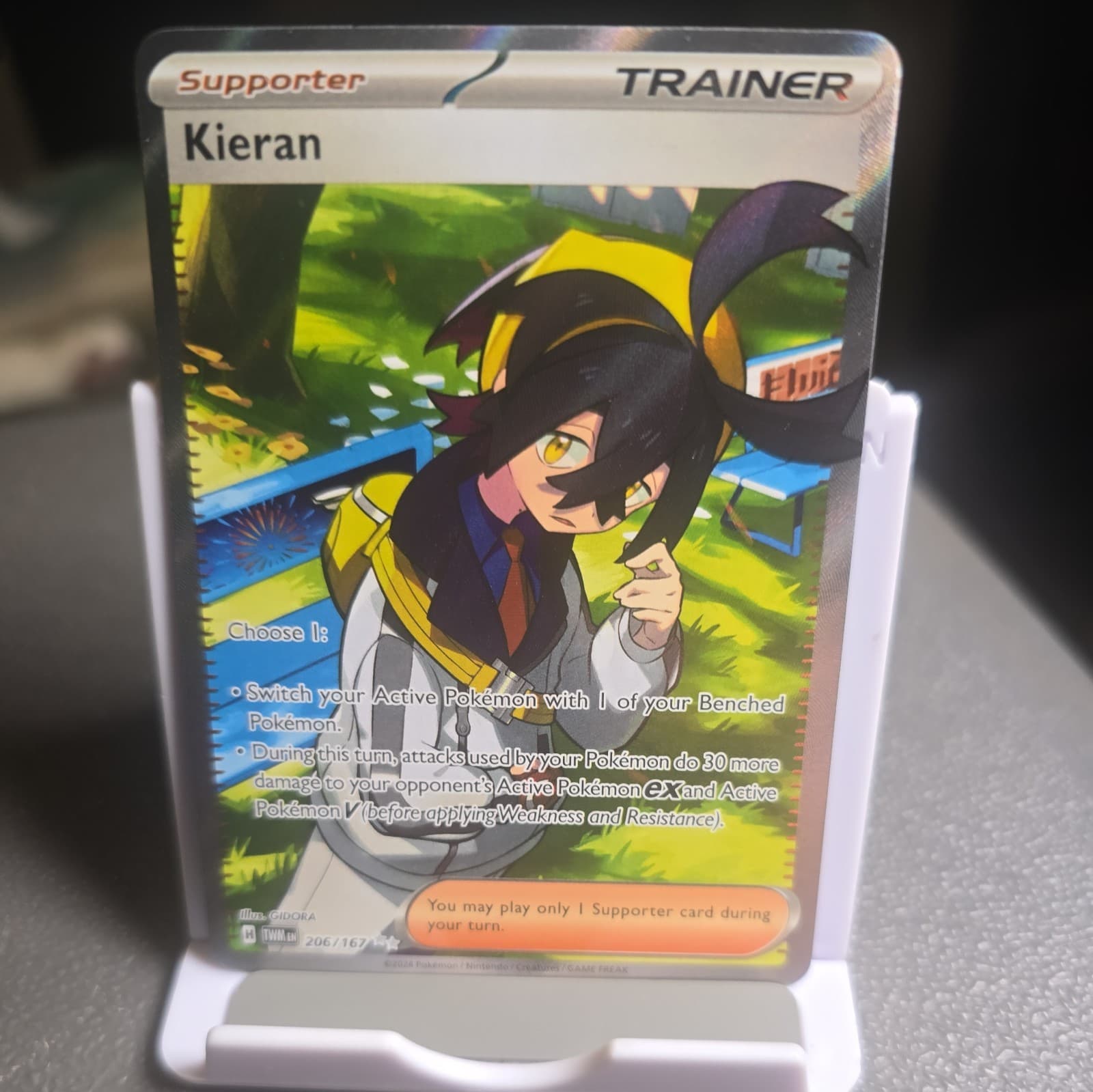 Kieran 206/167 Sv06: Twilight Masquerade Holo