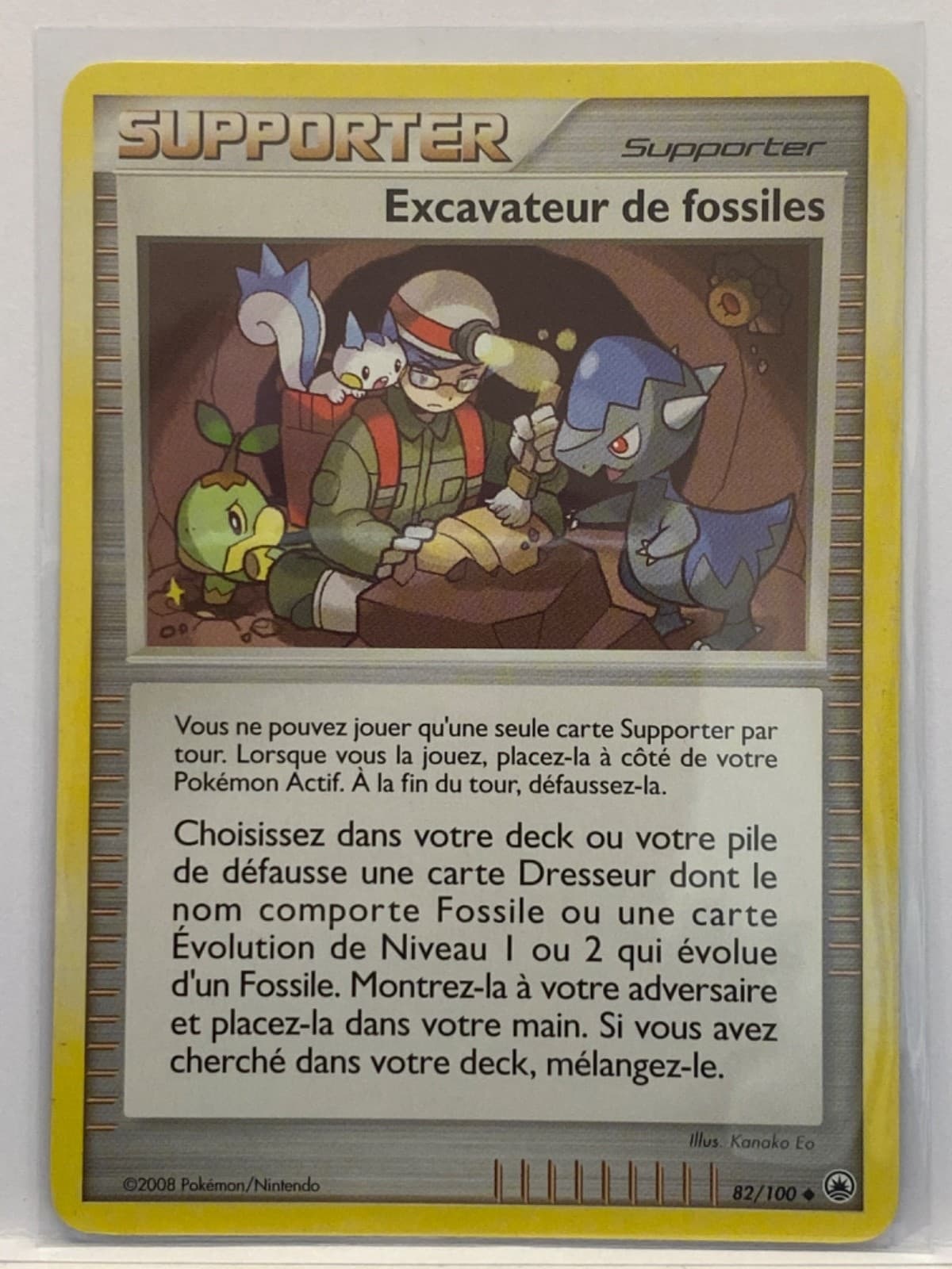 Excavateur de fossiles 82/100 D&P Aube Majestueuse carte Pokémon FR