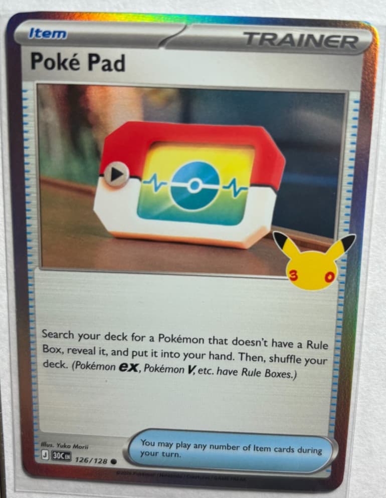 Poké Pad 126/128 30th Celebration Pokémon TCG Holo NM