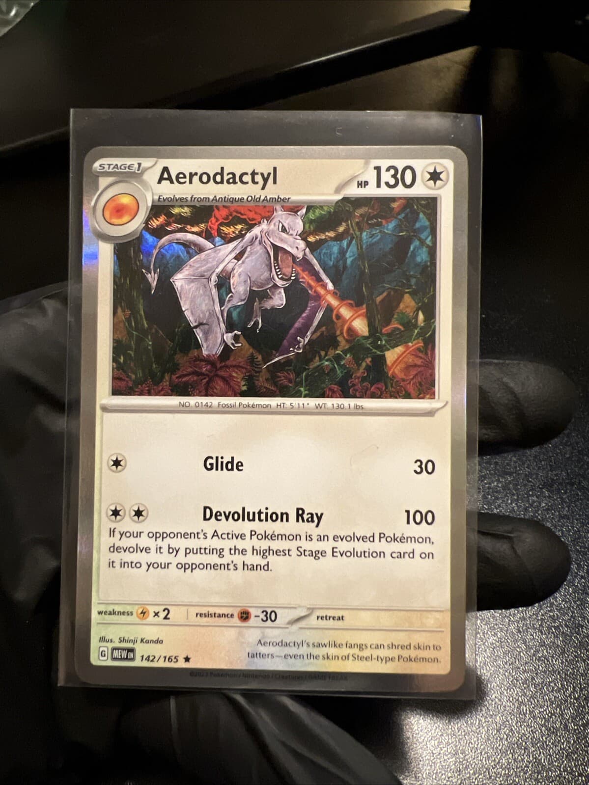 Aerodactyl 142/165 151 Holo