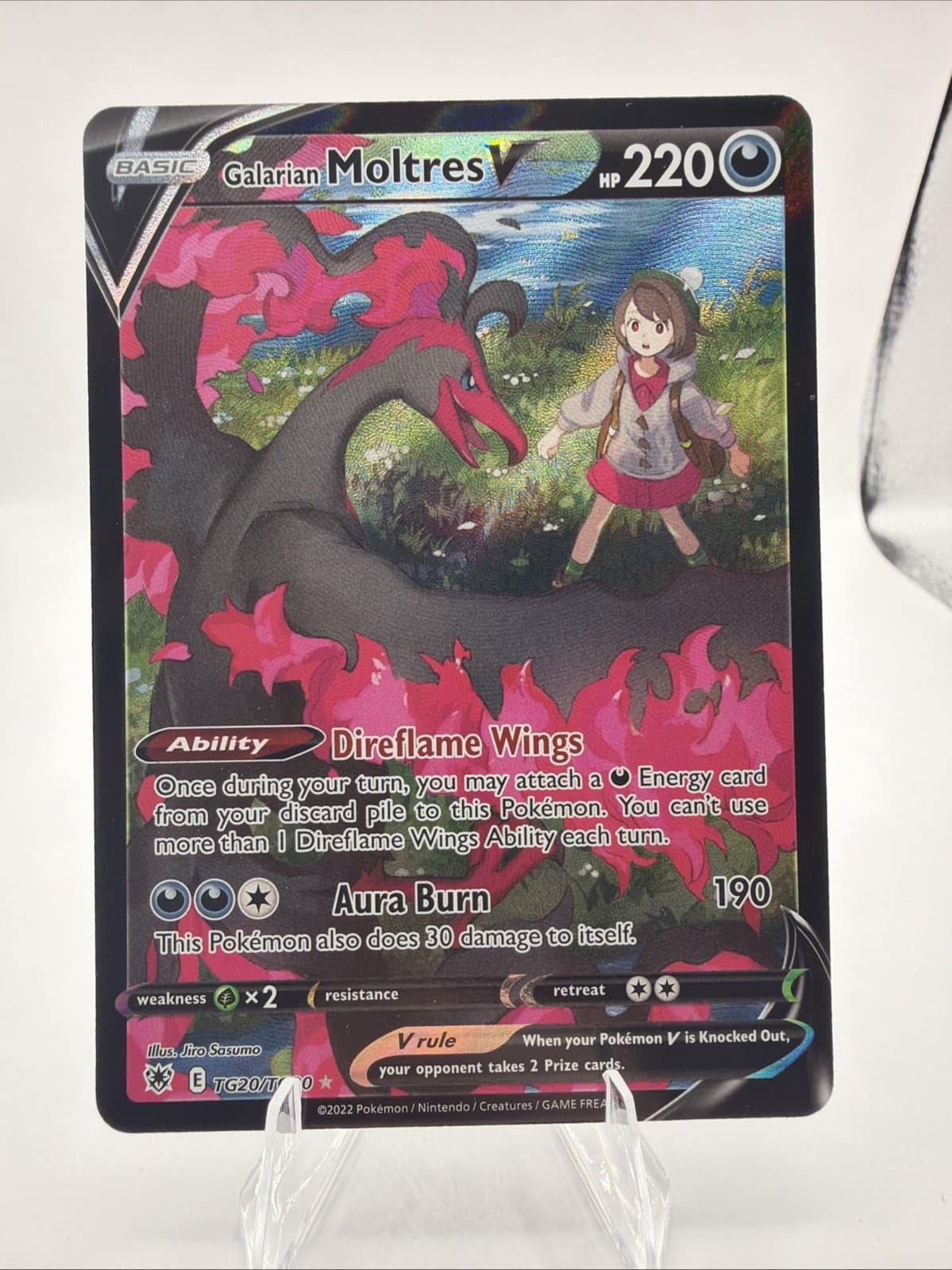 Galarian Moltres V Ultra Rare SWSH10: Astral Radiance Trainer Gallery TG20/TG30