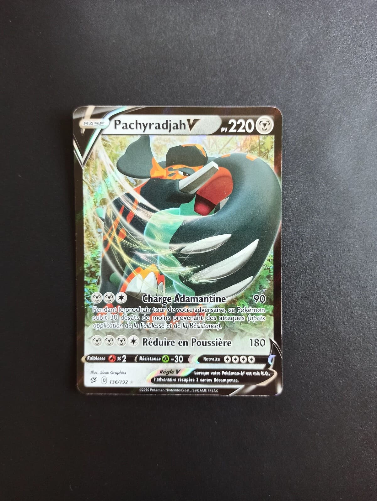 Carte Pokémon Pachyradjah V 136/192 - Clash des Rebelles - FR