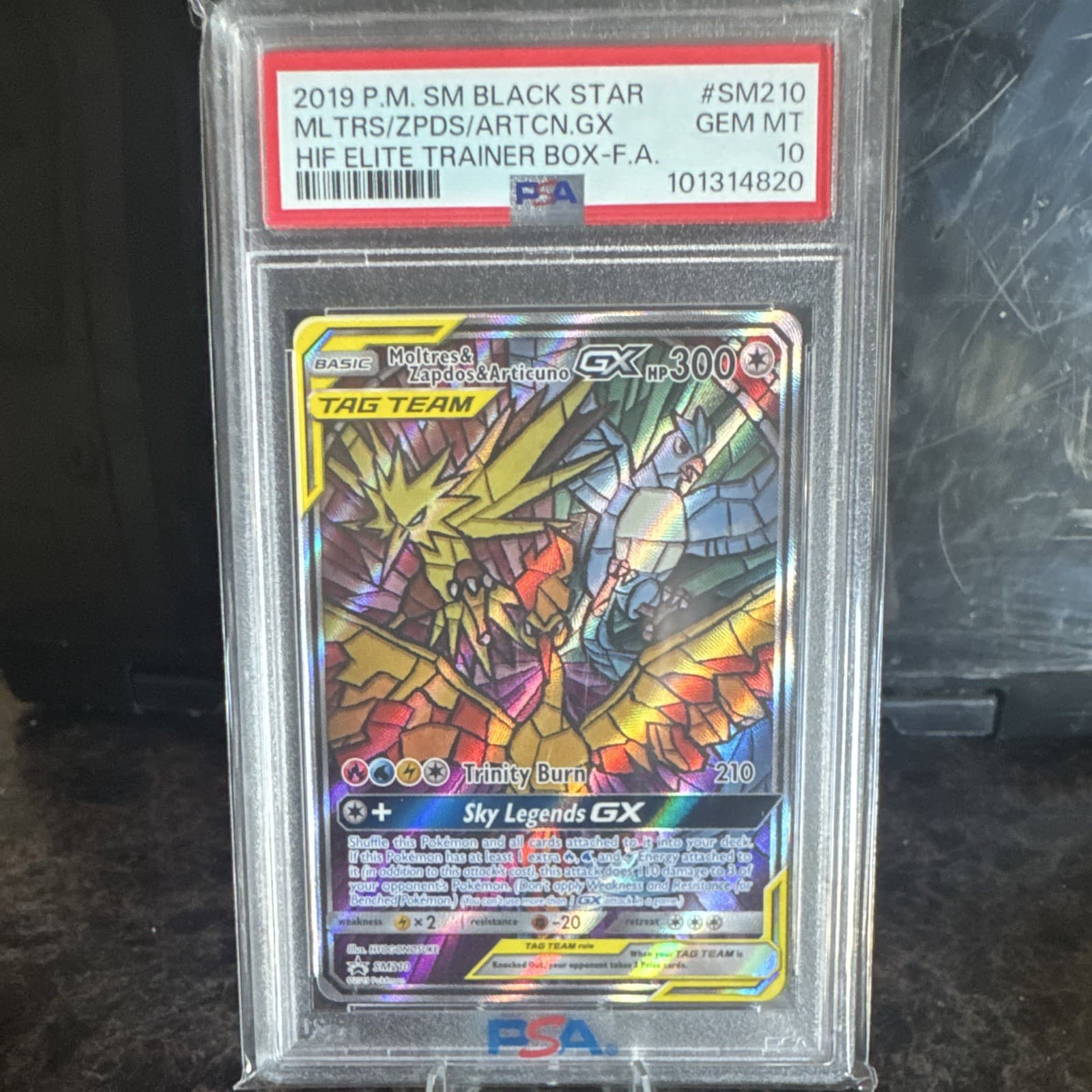 Pokemon 2019 SM Black Star Promo SM210 Moltres Zapdos Articuno GX PSA 10