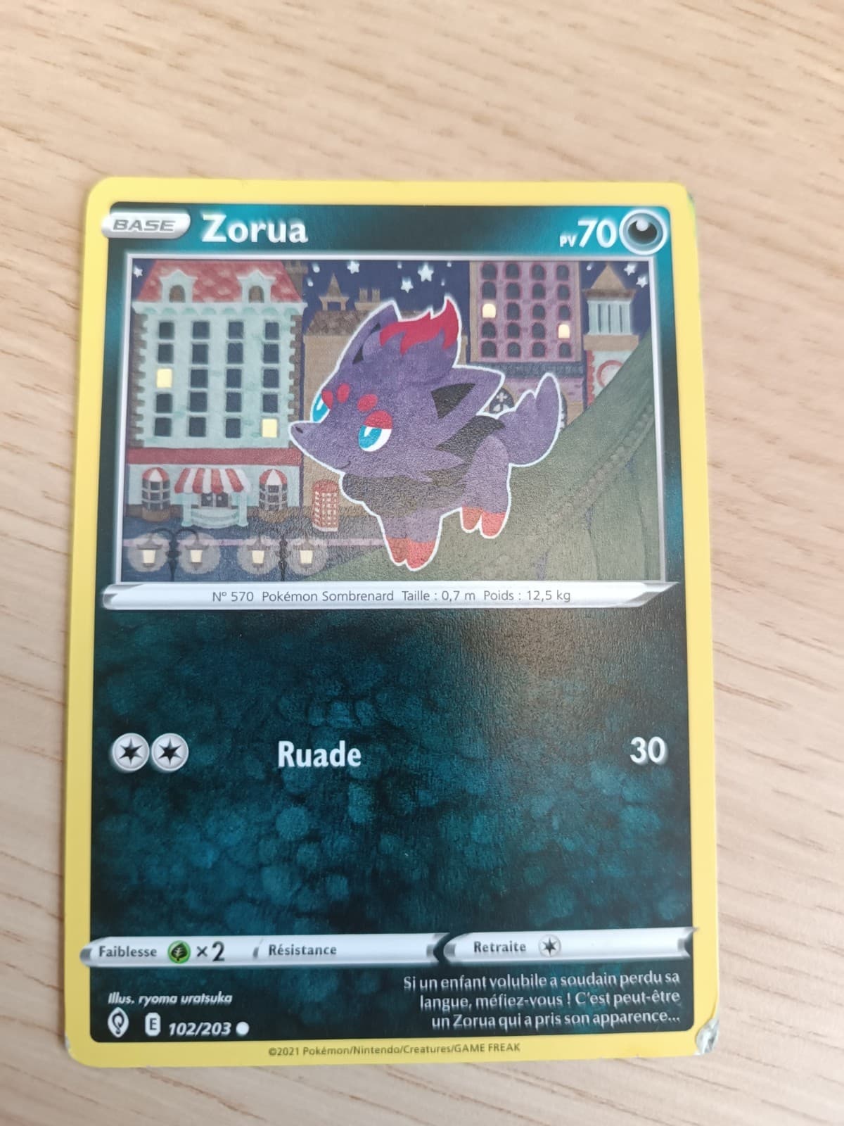 Carte Pokemon Zorua 102/203 Évolution Céleste Épée & Bouclier Français