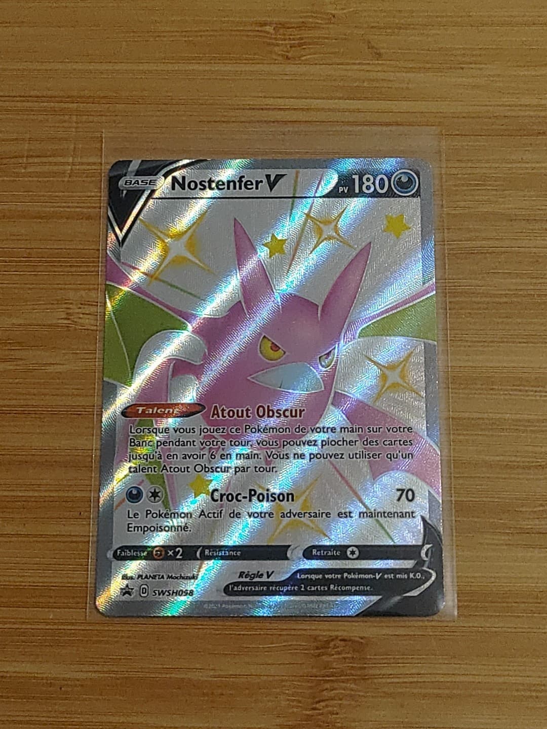Carte Pokemon NOSTENFER SWSH098 PROMO V SHINY Epée et Bouclier 4.5 EB4,5 FR NEUF