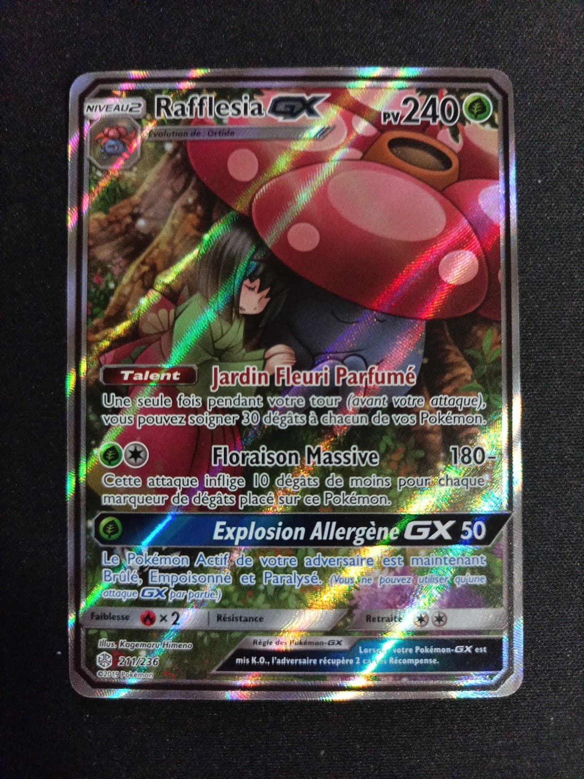 Carte Pokémon Rafflesia GX 211/236 Éclipse Cosmique