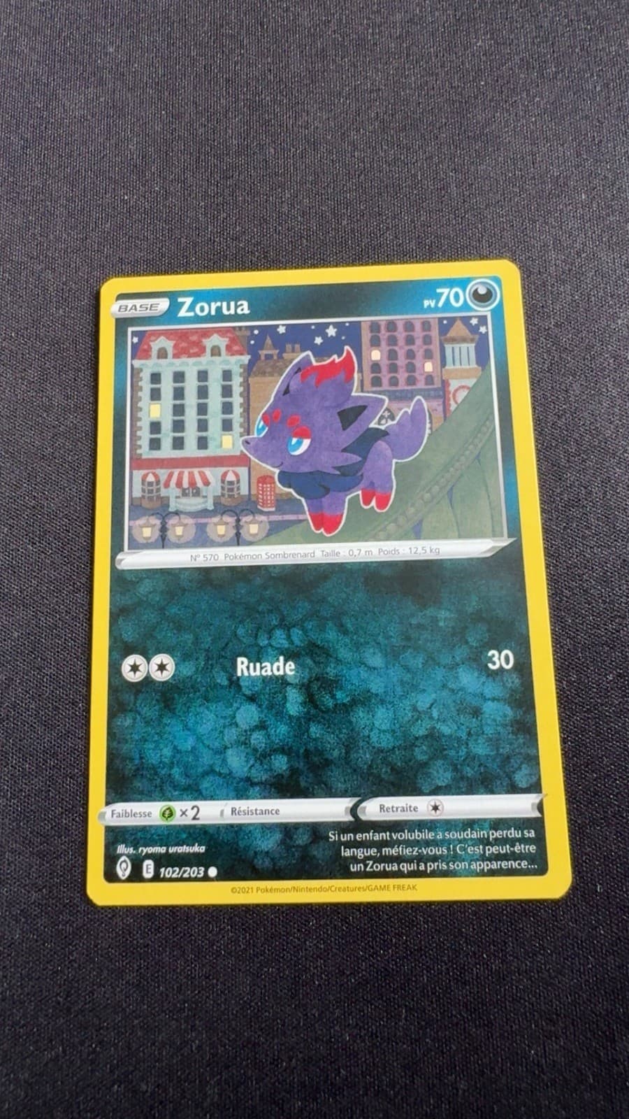 Carte Pokémon Zorua 102/203 ● Commune Épée et Bouclier Évolution Céleste