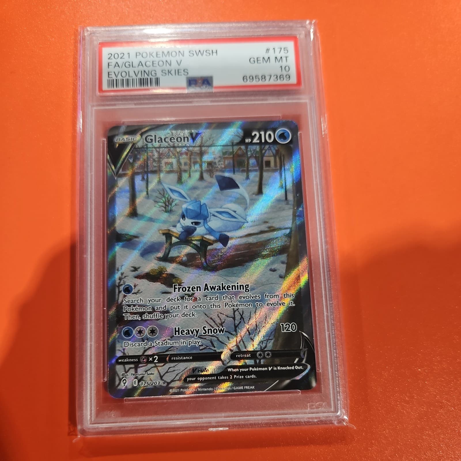 Pokemon 2021 Evolving Skies Glaceon V 175/203 PSA 10 Alt Full Art Holo