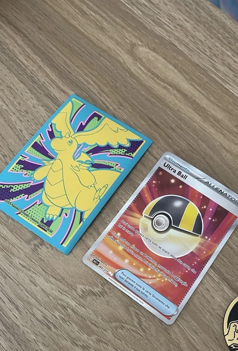 Pokémon Ultra Ball #264/217 Ultra Rara Gold Ascesa Eroica ITA