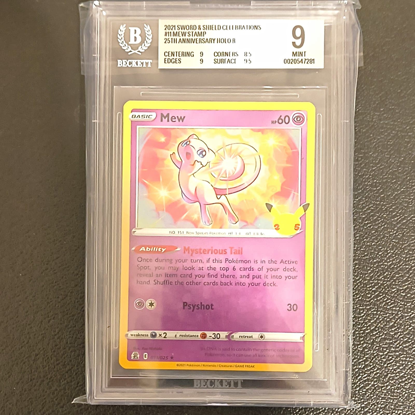 Pokemon Mew 011/025 Celebrations 25th Anniversary Holo EN 60 HP Basic BGS 9
