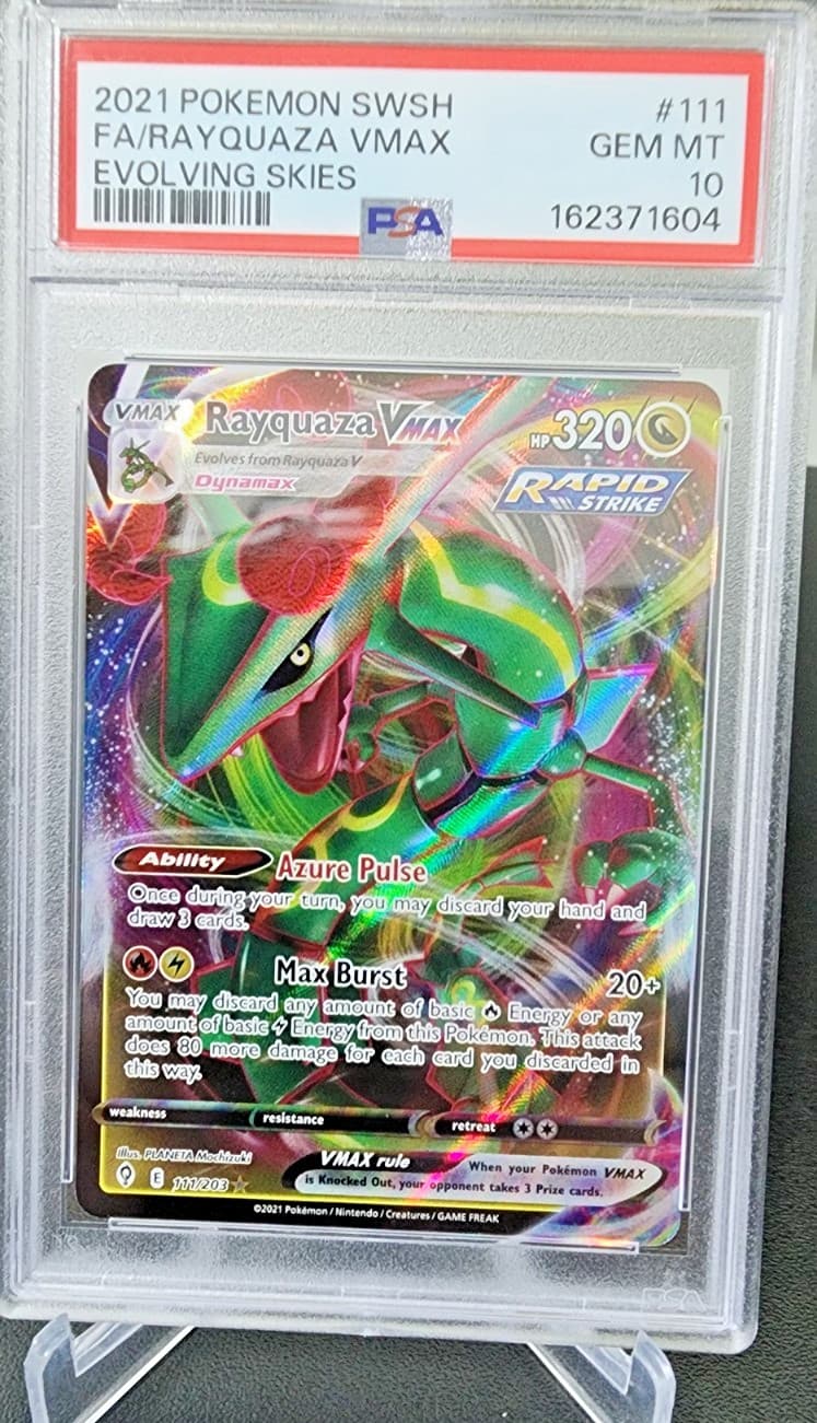 RAYQUAZA VMAX POKEMON HOLO EVOLVING SKIES 111/203 2021 PSA 10 GEM MT