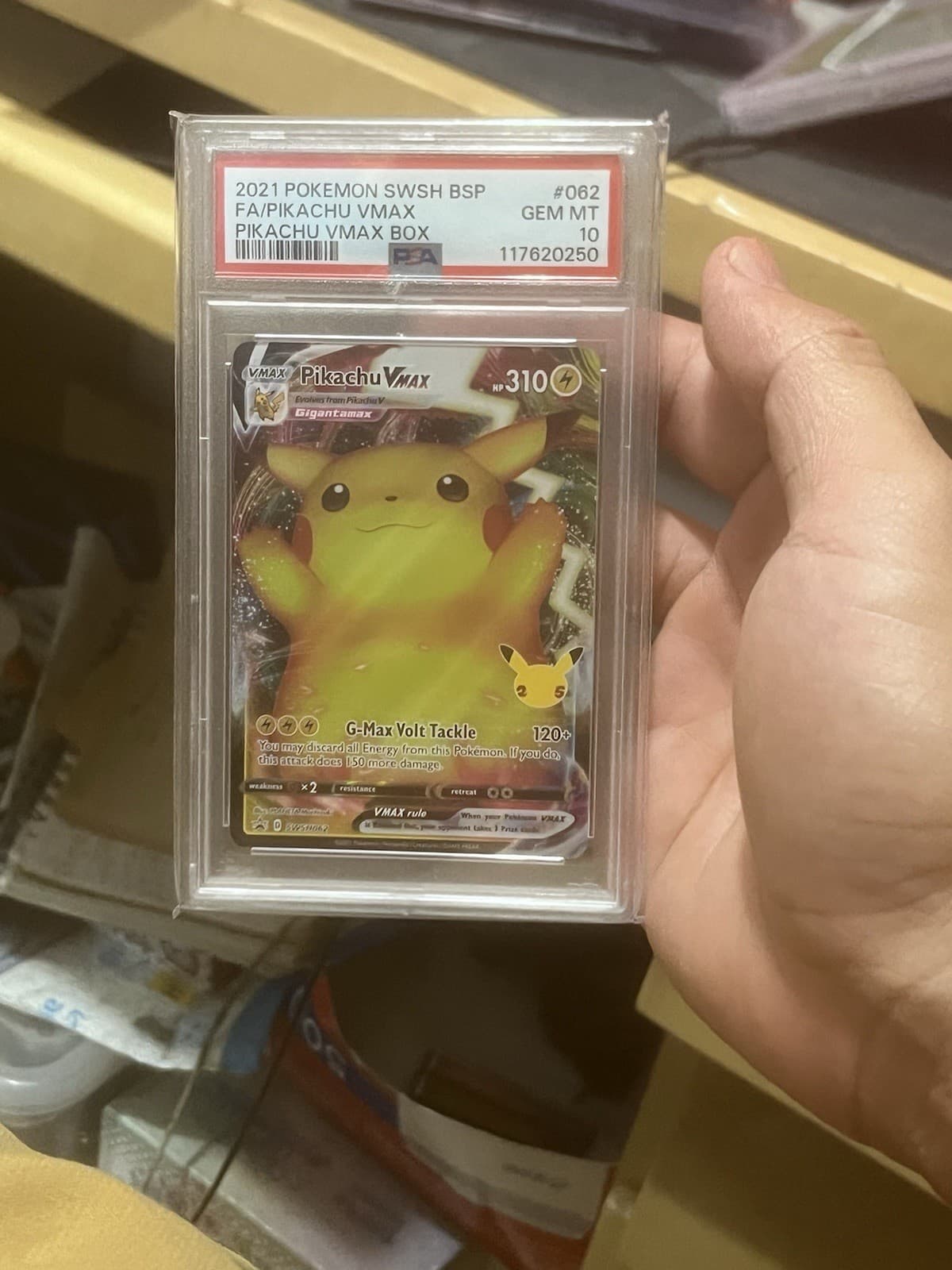 PSA 10 PIKACHU VMAX SWSH062 CELEBRATIONS BLACK STAR PROMO 2021 POKEMON GEM MINT