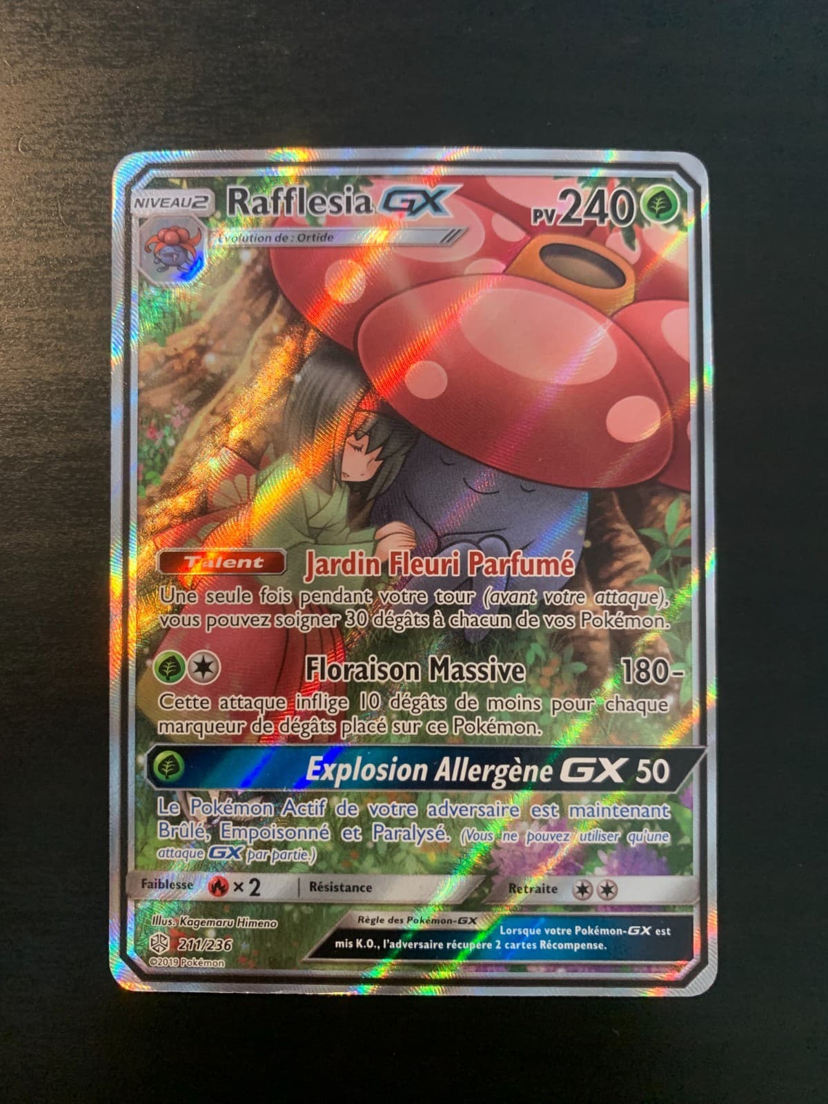Carte Pokémon : Rafflésia GX 211/236 Eclipse Cosmique Français
