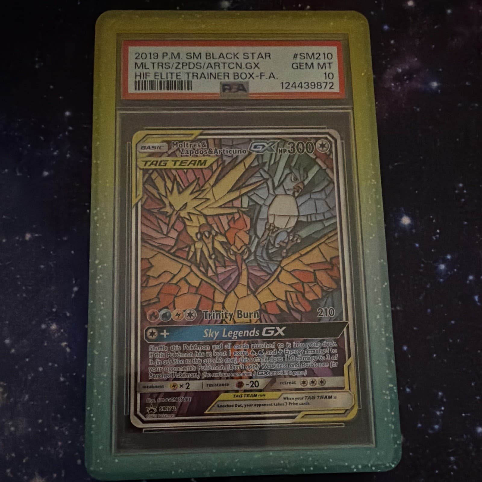 The Pokémon Company Moltres & Zapdos & Articuno GX SM210 PSA 10 Holo