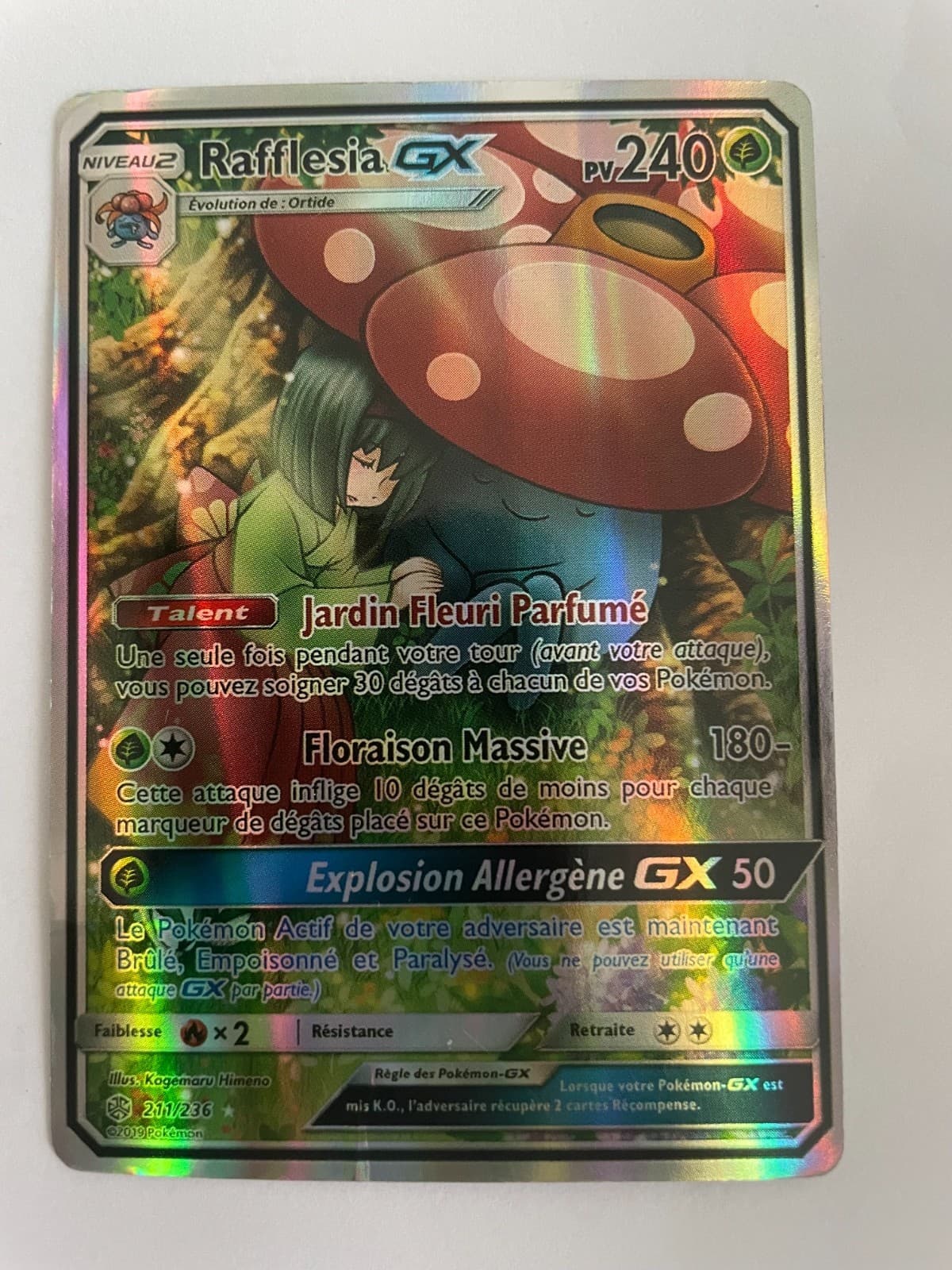 Carte Pokémon : Rafflésia GX 211/236 Eclipse Cosmique Français