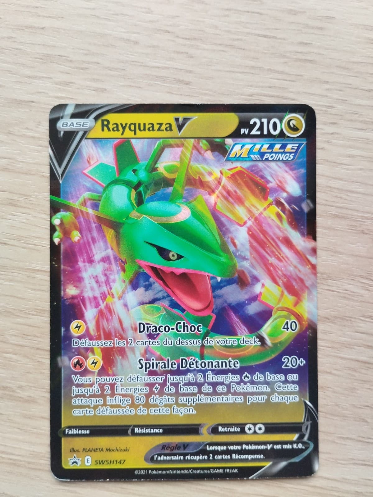 Carte Pokémon : Rayquaza V SWSH147 Promo Epée & Bouclier Française NEUF
