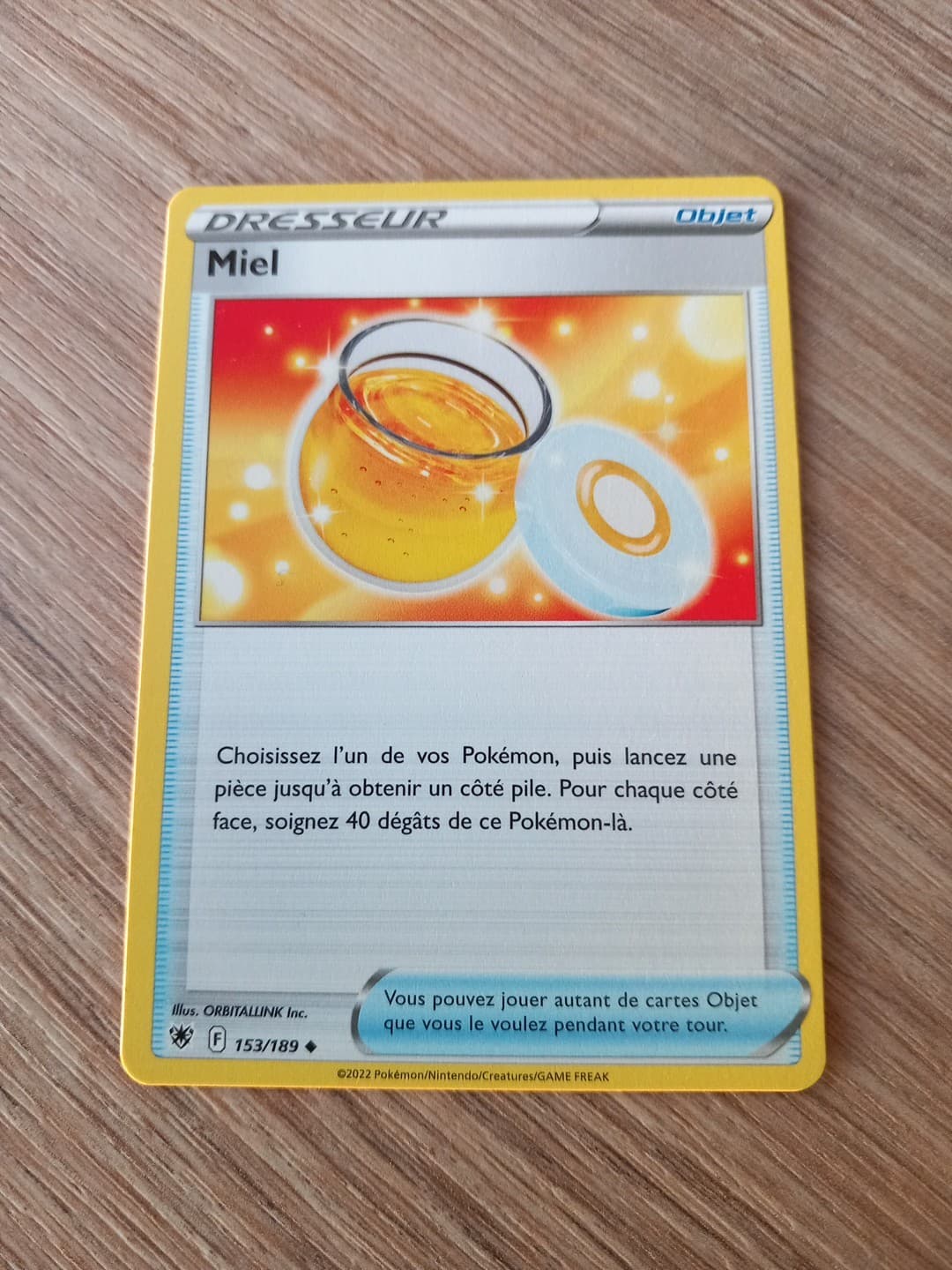 Carte Pokémon Miel 153/189 Astres Radieux Français
