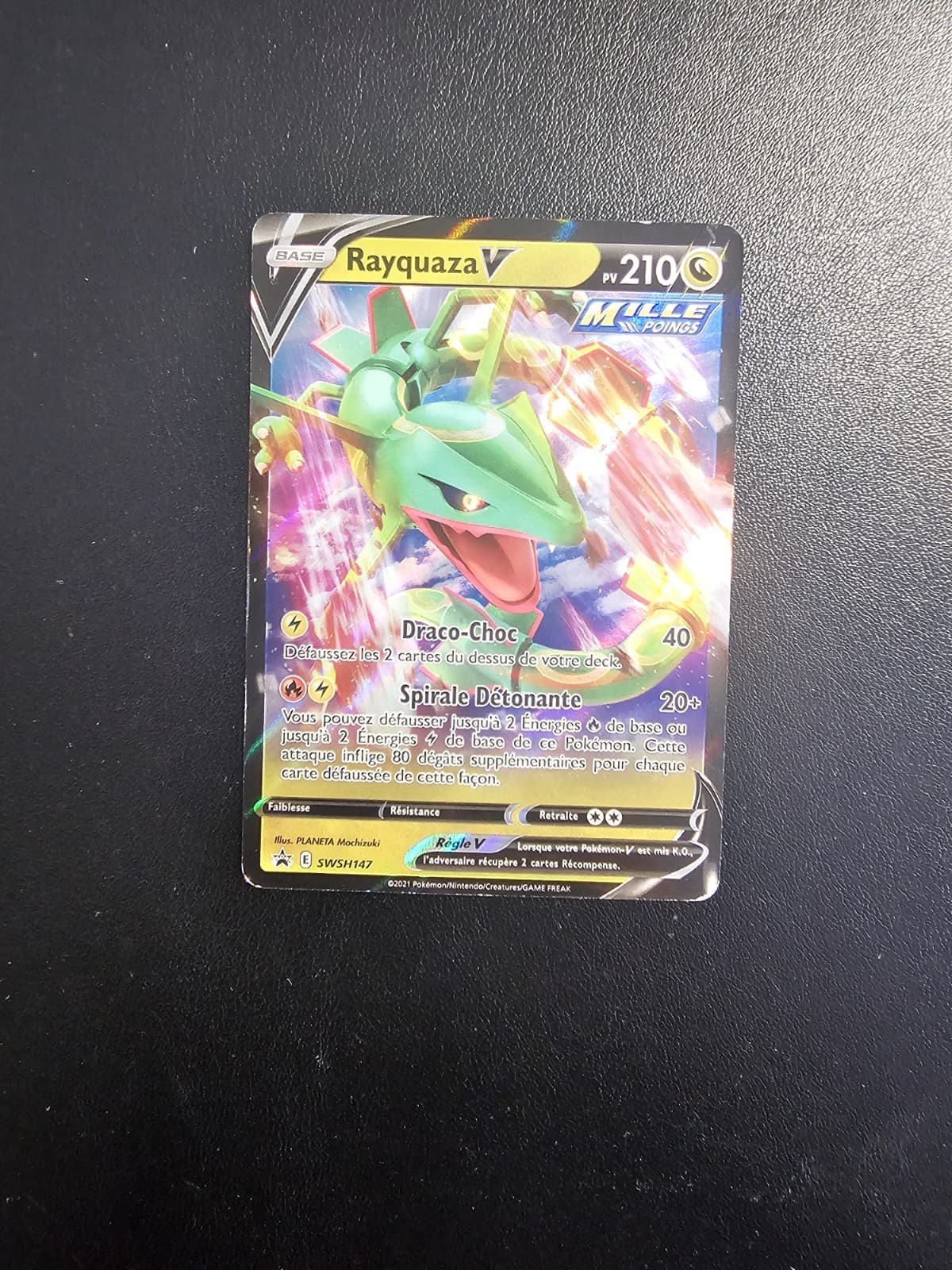 Carte Pokémon Rayquaza V SWSH147 Promo Epée & Bouclier FR