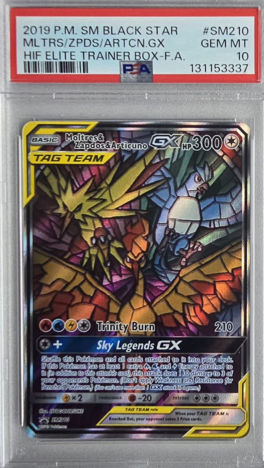 2019 HIDDEN FATES - MOLTRES & ZAPDOS & ARTICUNO GX #SM210 PSA 10