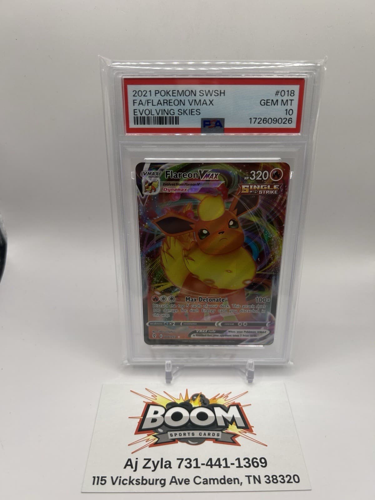 Flareon VMAX 018/203 SWSH07: Pokemon Evolving Skies Holo - PSA 10 GRADE