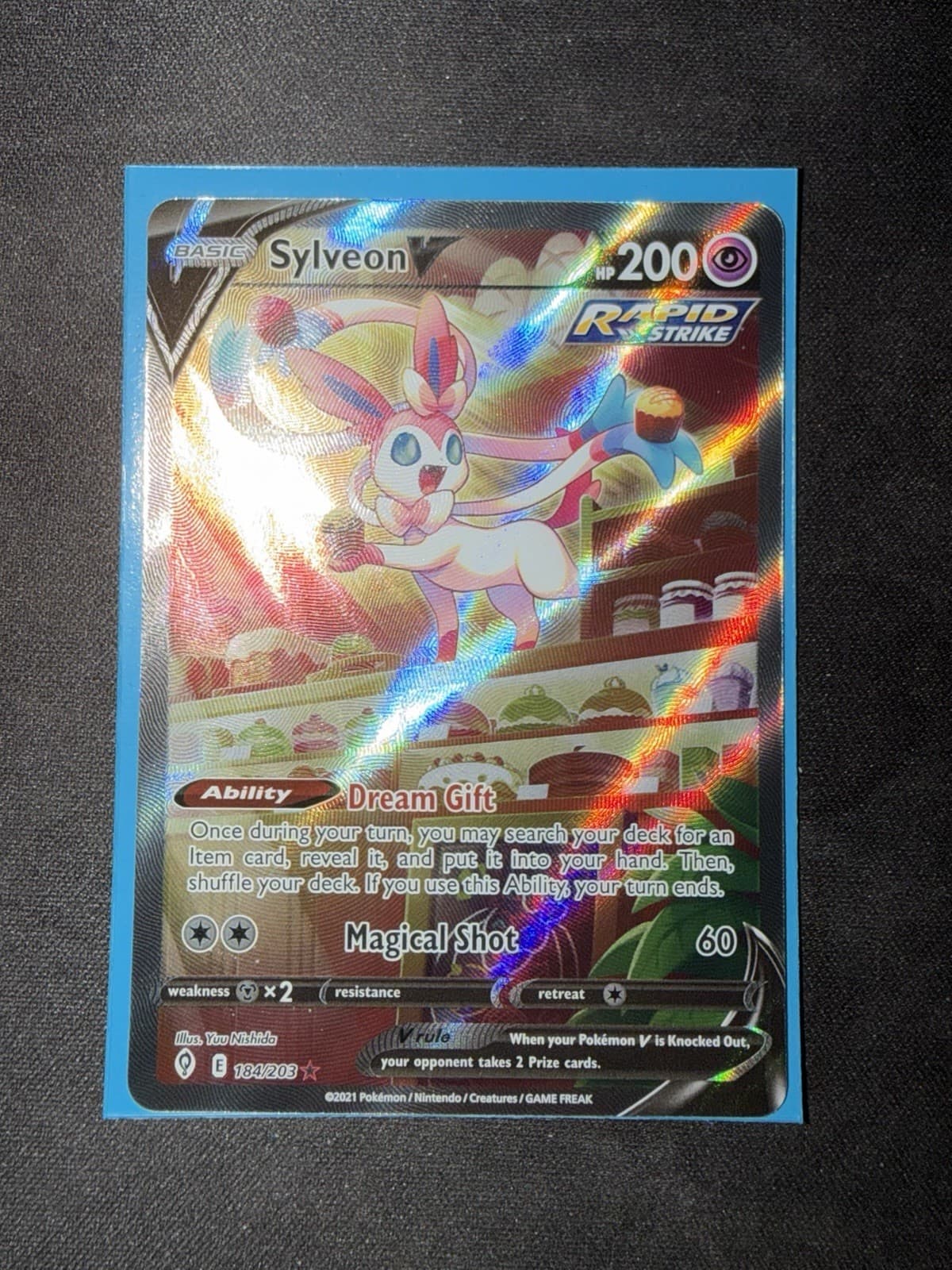 Pokemon TCG Sylveon V (Alternate Full Art) 184/203 Evolving Skies Holo